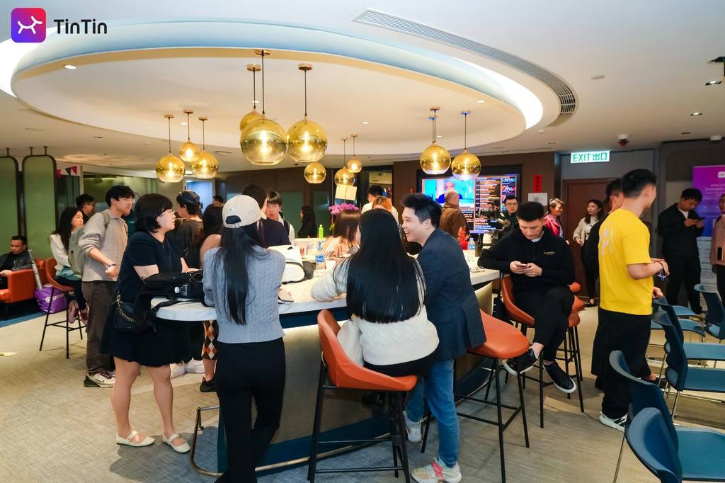 UXLINKofficial's tweet photo. Web3 × AI Connect | Hong Kong 🇭🇰 Successfully Concluded

On February 11, UXLINK successfully co-hosted "Web3 × AI Connect | Hong Kong" at Three Exchange Square, together with @OurTinTinLand， @zCloakNetwork, @swarms_corp.

During Consensus week, we chose a different approach — a high-quality, small-scale gathering focused on meaningful connections among builders and ecosystem partners.

As a Web3 social infrastructure, UXLINK continues to focus on one key question:

When AI Agents enter Web3,
how do they connect users, identities, and real social networks?

We believe:

The future of AI lies in agents embedded within social networks.
The future of Web3 lies in collaboration built on relationships and trust.

AI Agent × Social Graph × Onchain Identity
will become a core structure of the next phase.

#UXLINK #Web3 #AI #AIagent #ConsensusHongKong