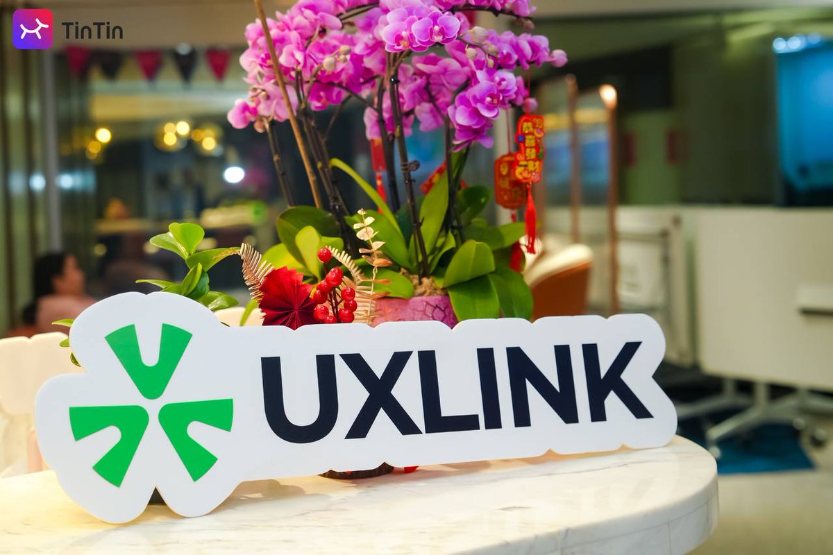 UXLINKofficial's tweet photo. Web3 × AI Connect | Hong Kong 🇭🇰 Successfully Concluded

On February 11, UXLINK successfully co-hosted "Web3 × AI Connect | Hong Kong" at Three Exchange Square, together with @OurTinTinLand， @zCloakNetwork, @swarms_corp.

During Consensus week, we chose a different approach — a high-quality, small-scale gathering focused on meaningful connections among builders and ecosystem partners.

As a Web3 social infrastructure, UXLINK continues to focus on one key question:

When AI Agents enter Web3,
how do they connect users, identities, and real social networks?

We believe:

The future of AI lies in agents embedded within social networks.
The future of Web3 lies in collaboration built on relationships and trust.

AI Agent × Social Graph × Onchain Identity
will become a core structure of the next phase.

#UXLINK #Web3 #AI #AIagent #ConsensusHongKong