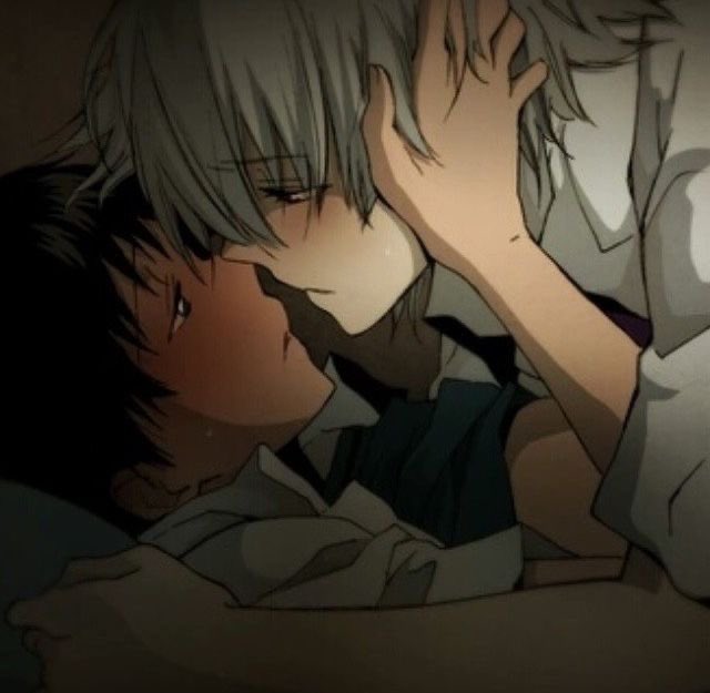 slashedhalo's tweet image. Goodnight oomfs~ Cmon… Yeah, get closer… gimme a lil goodnight kiss… yea…….