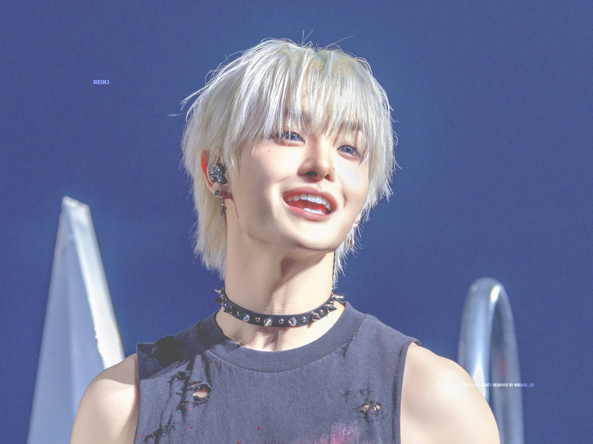 아 ㅆㅂ 왜케 이뻐어어ㅓㅓ
진짜 보색샴푸한테 절해야됨
너무 이뻐 머리가 눈치가 있으면 저 색으로 계속 자라야 됨