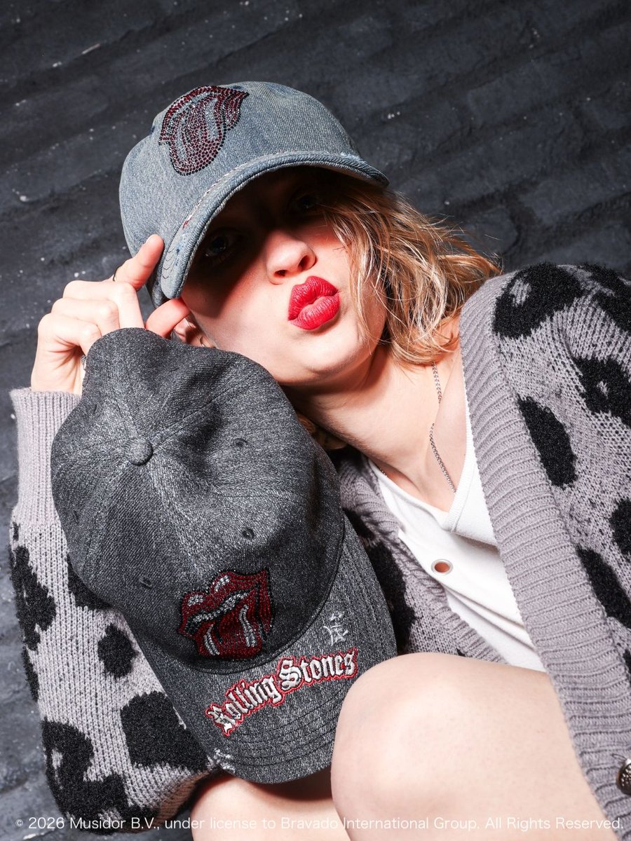 OfficialEVRIS's tweet photo. 🎸The Rolling Stones SPECIAL ITEM🎸
✅2/13(金)発売新作アイテム
◆【ザ・ローリング・ストーンズ】ラインストーンCAP
BLUE/BLACK
¥6,600(税込)
#EVRIS #TheRollingStones
▷https://t.co/1Pvoe8imsK https://t.co/g0H0aRbMDt