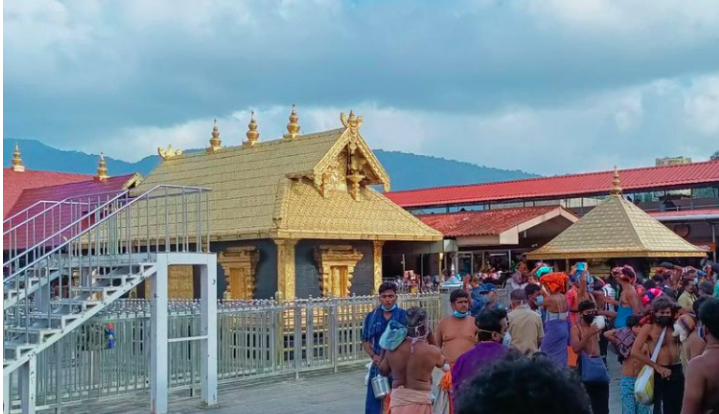 LiveLawIndia's tweet photo. The Kerala High Court has dismissed the plea preferred by #PankajBhandari, CEO of #SmartCreations, Chennai, alleging that his arrest as part of the #Sabarimala gold theft case was illegal
#KeralaHC https://t.co/eCmUGbdeDy