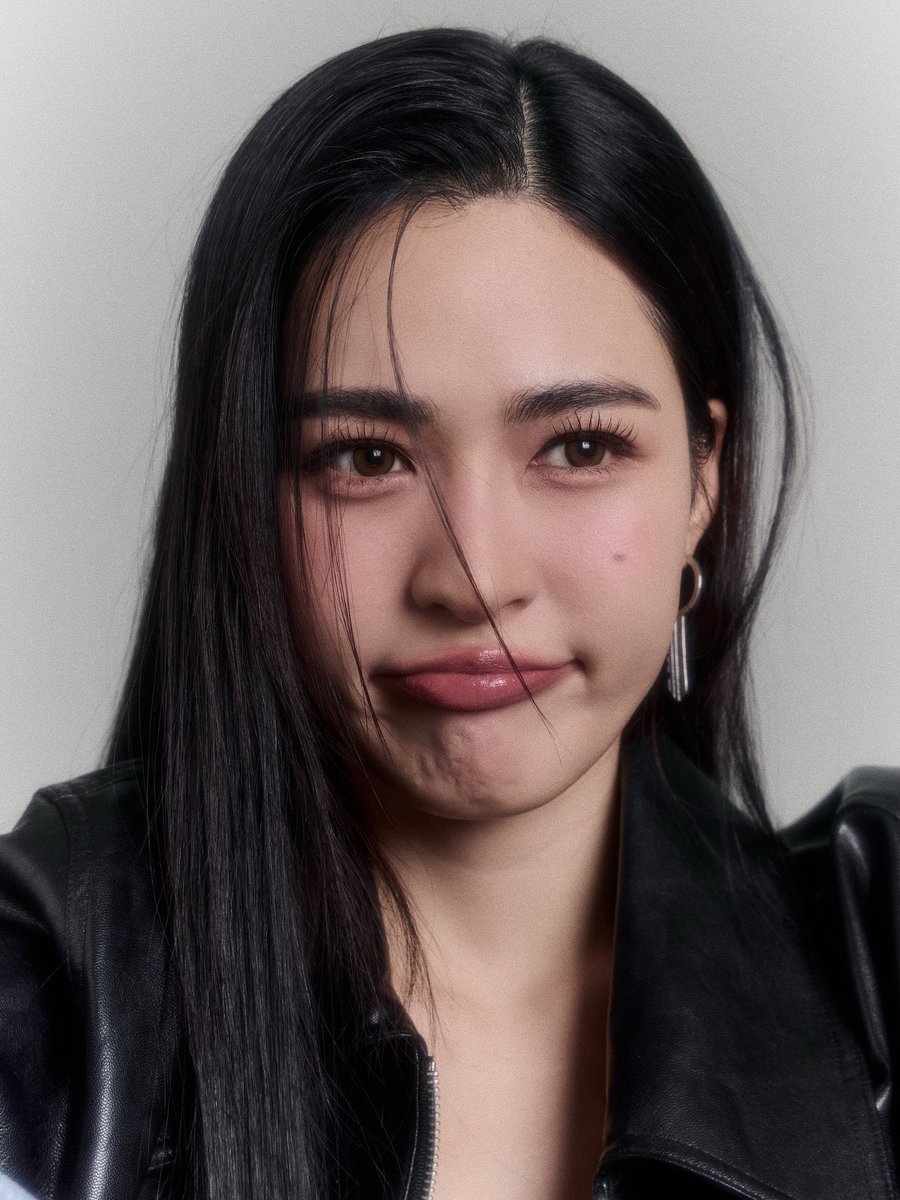 ป๊าดดดดดดด หลิงหลิง ค๊องงงง หน้าตาดีมากกก หน้าตาดีตะโกน อมกกก เกิด แก่ รักพี่ตะหริงมากกก

#หลิงหลิงคอง #linglingkwong