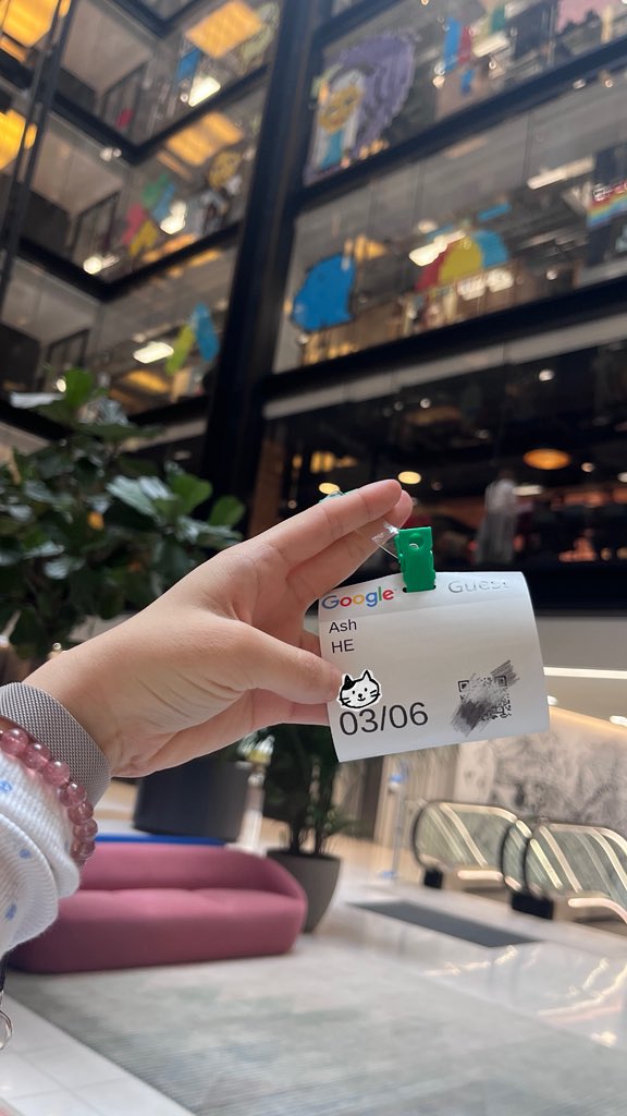 Ashlyn He tweet media