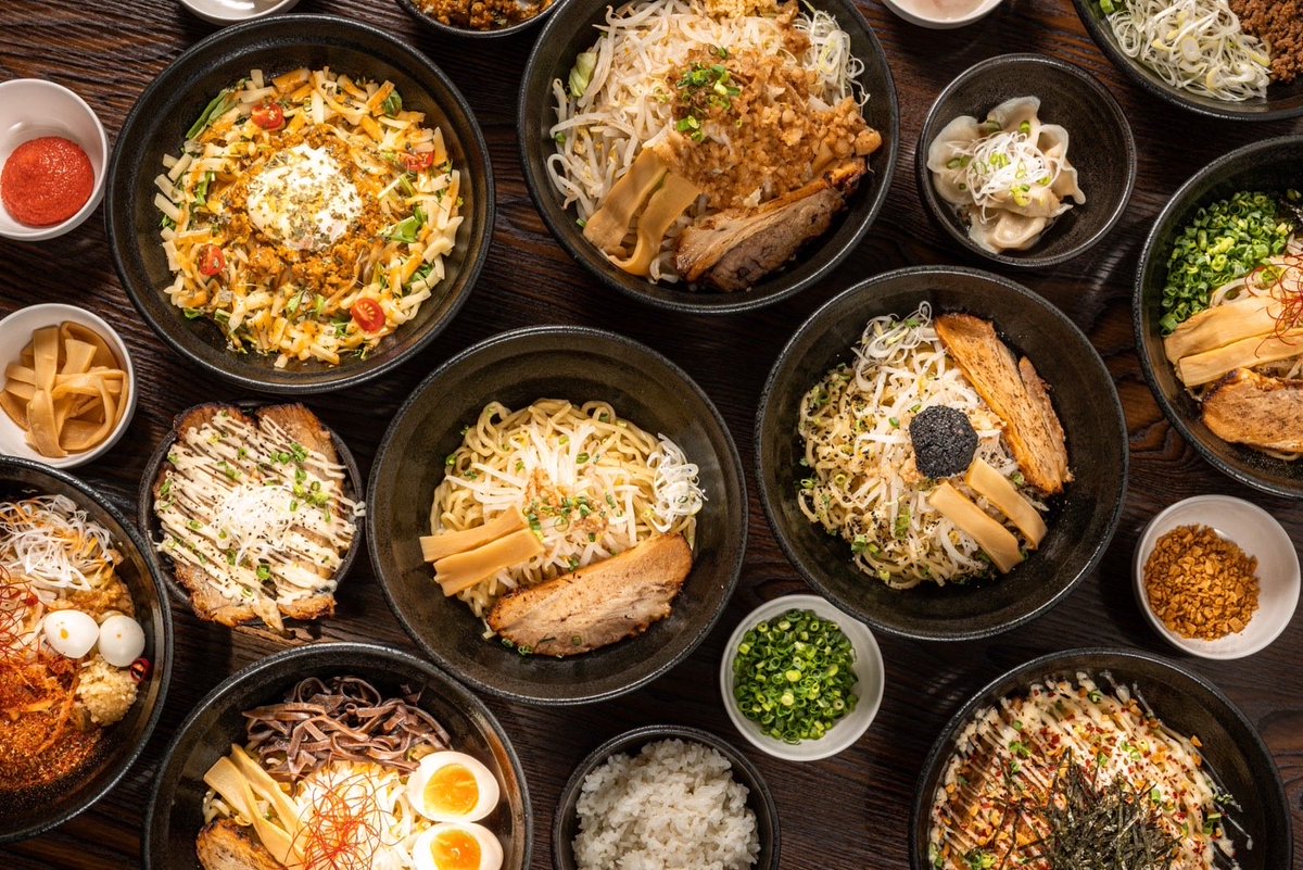 ☃️本日雪の日☃️
14時〜17時まで大盛り無料‼️
たくさんのご来店お待ちしております🥰💖