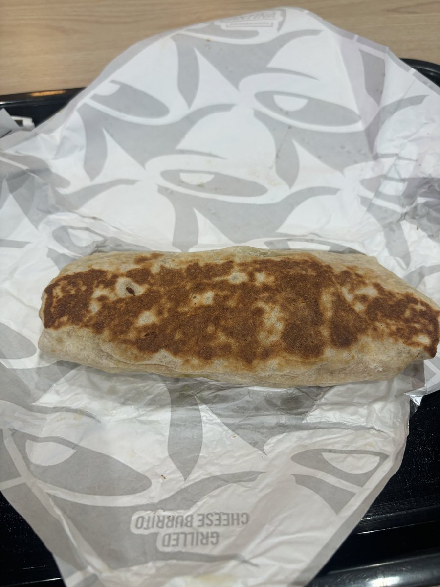 一对亚裔年轻乘客夫妻俩在我后边聊天，我听出来了，他们是说国语的台湾人，我就想给他们点颜色瞧瞧。

于是当他们下车跟我说thank you的时候，我义正言辞的对他们说：

不会！