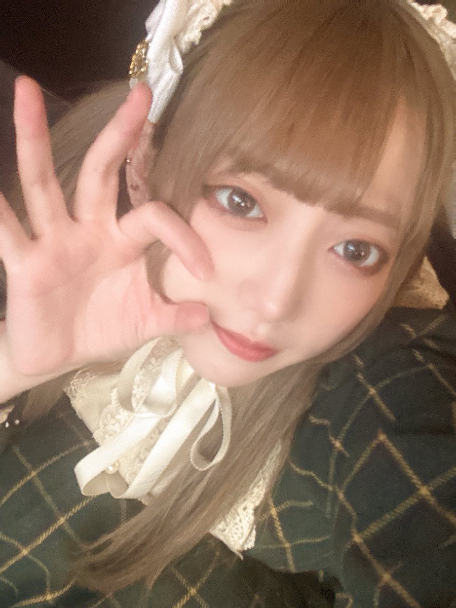 10Clown's tweet photo. 最近LRとmoumou兼任のﾏﾈｰｼﾞｬになりました！
ただいま宗右衛門町。
よろしくお願いします。 https://t.co/FoK3Jxtm5M