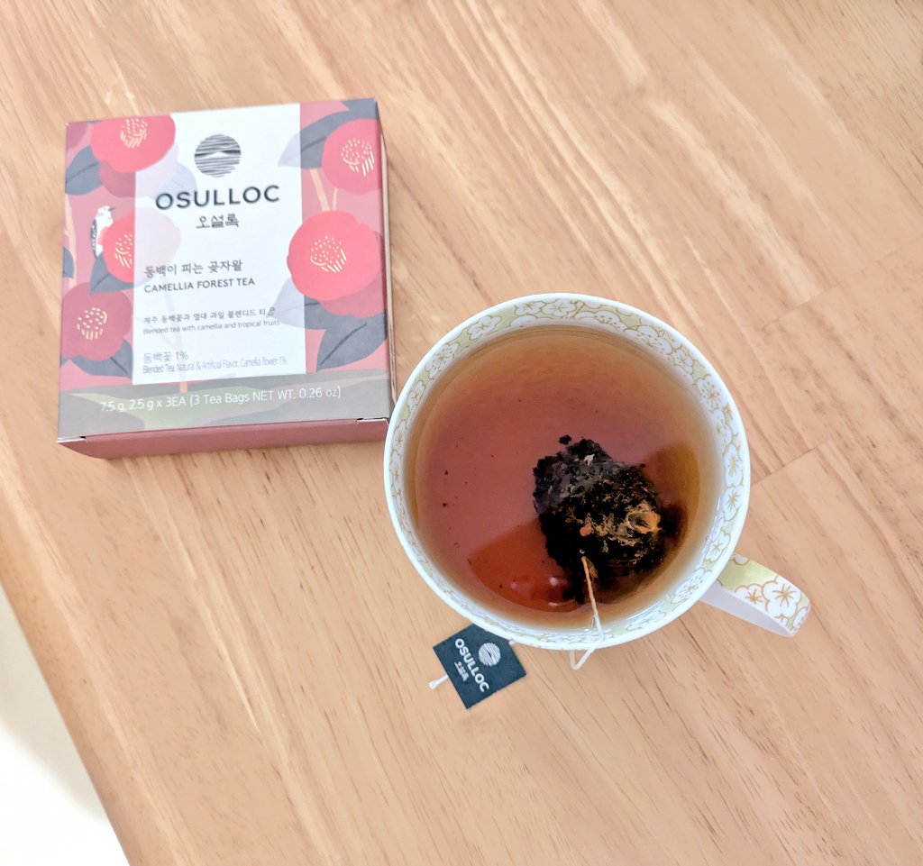 カメリアフォレストティーなるものもいれてしまった🤭🤭🤭🤭🤭めっちゃいい香りする～～～！！！