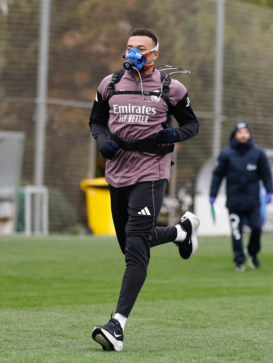 kyks_98's tweet photo. @KMbappe https://t.co/Aw8KU2BS9m