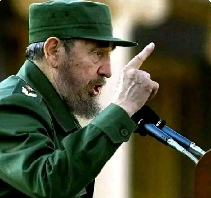 “El honor no se negocia, la patria no se negocia, la dignidad no se negocia, la independencia, la soberanía, la historia, la gloria no se negocia!”