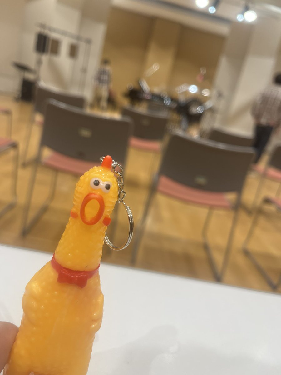 HBG_Percussion's tweet photo. こんにちは！！
打楽器みんな無事に後期試験、卒業研究発表1.2を終えました！

そしてなんと！
４年生の若林先輩が優秀者に選出され、卒業演奏会への出場が決まりました！
おめでとう㊗️
そしてお疲れ様でした！ https://t.co/76VQvmEFxa