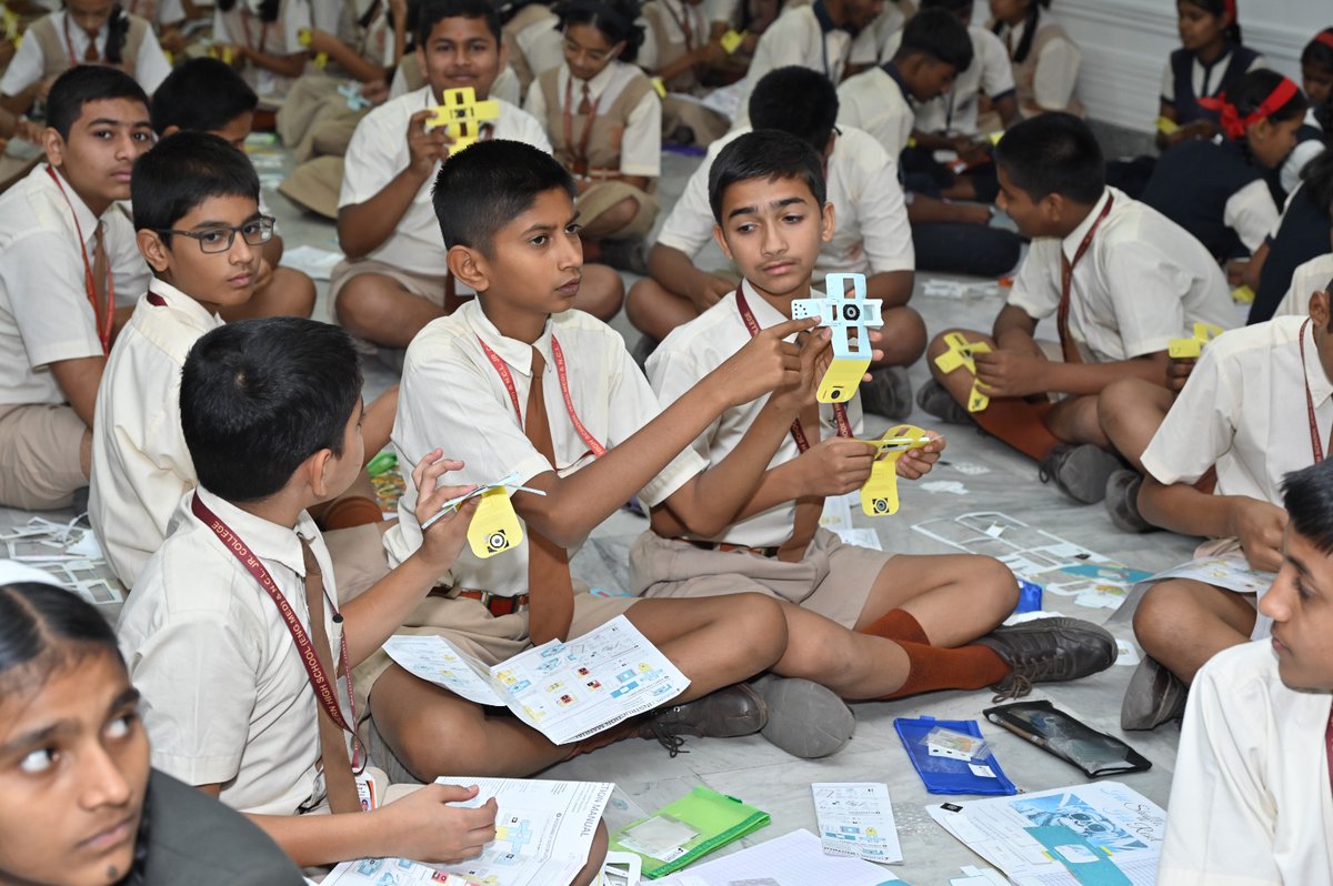 ICGEBNewDelhi's tweet image. Hands-On Science in Action !
@csir_ncl  in collaboration with @ICGEBNewDelhi , successfully organized a 2 day hands-on #Foldscope workshop for approximately 400 school students on 12–13 February 2026 at the #NCL Pune campus. The workshop aimed to introduce students to the