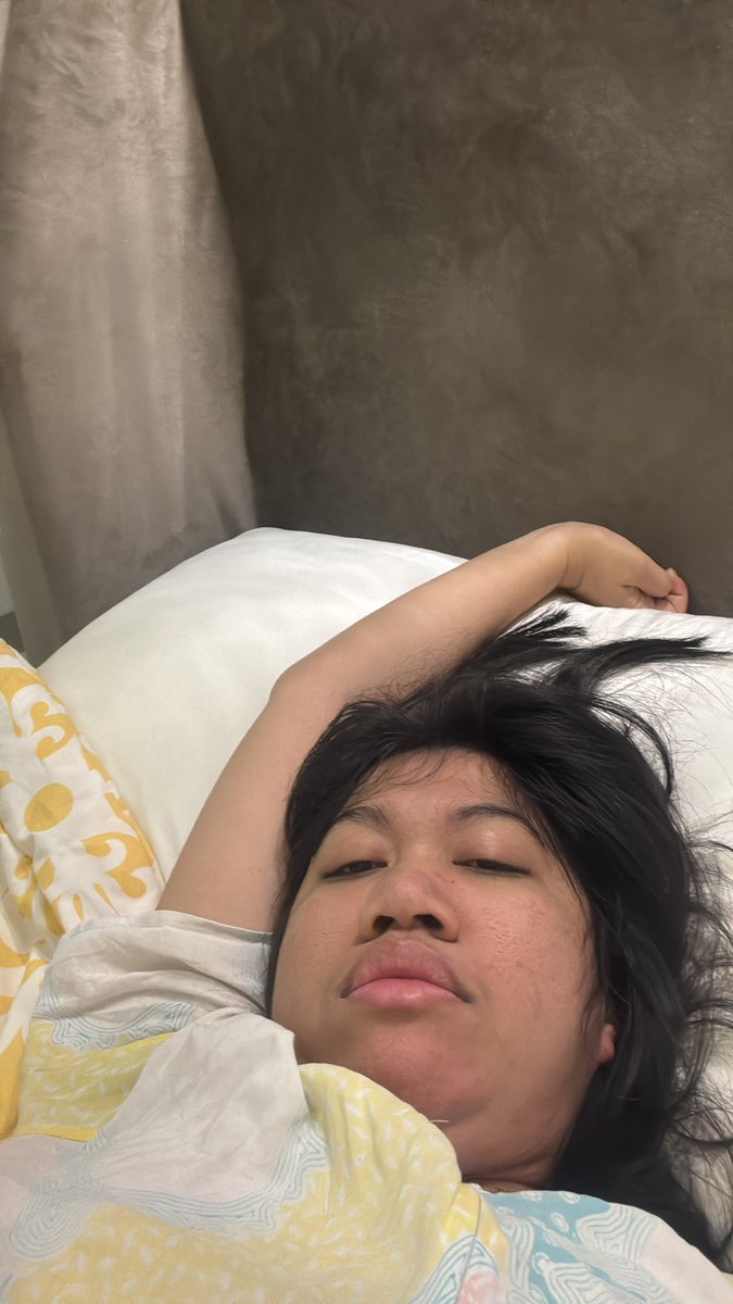 인도네시아 여성들은 모두 아름다운가요? 이 여성은 타고난 미인이네요.