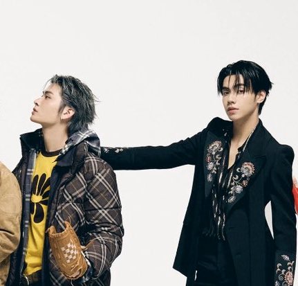 เริ่ดดดดดดดด ไม่มีอะไรแยกเราได้ยกเว้นโอลิมป๊อป 555555555555 ปลาป๋องวงบัสมาก