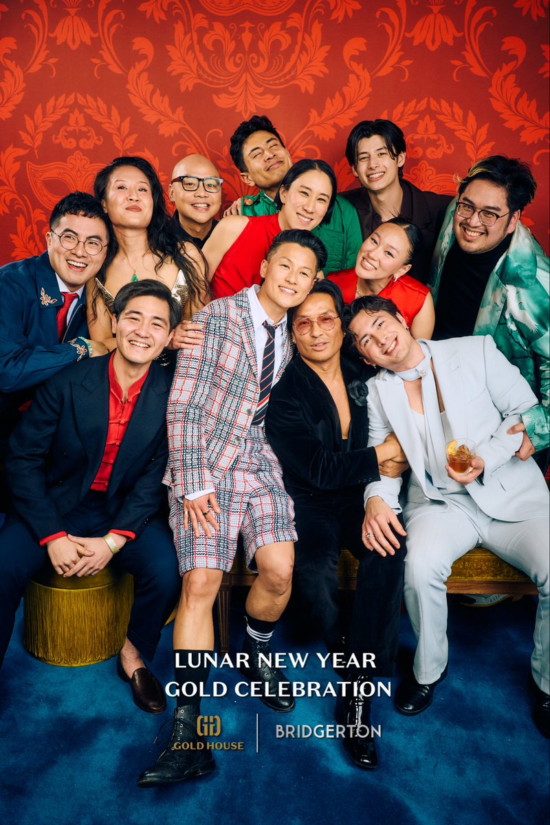 HudSentinel's tweet image. This is confusing because I was assured he wasn't a poc...white name, white friend circle, white gf, the whole list. So I'm just wondering how he ended up here...in a room built by and for Asian creatives, co-hosting in this very Asian, very elite space.