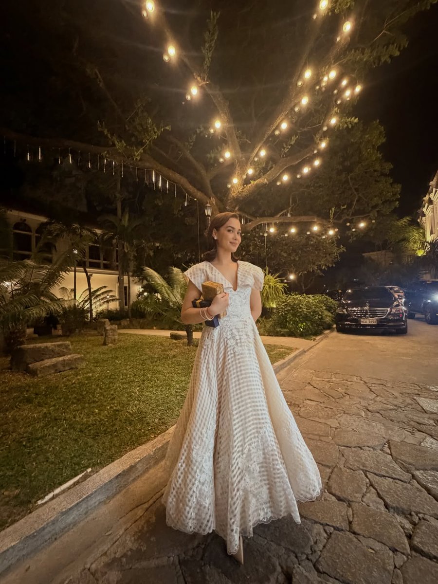 Where The Night Glows As Bright As Her. ✨⭐

#MajaSalvador