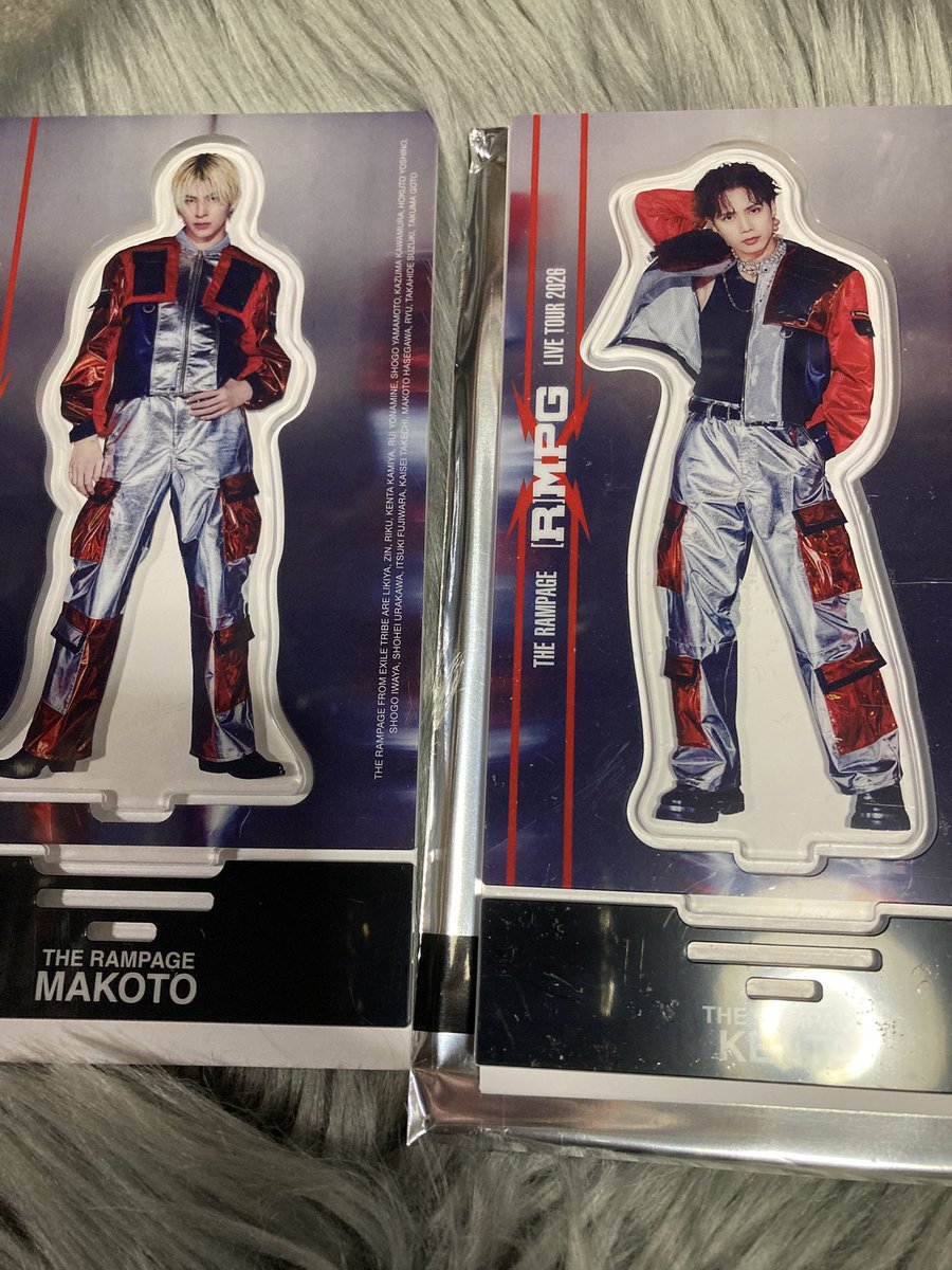 今日オンラインのランダム届いた〜 壱馬くんなんも出ず