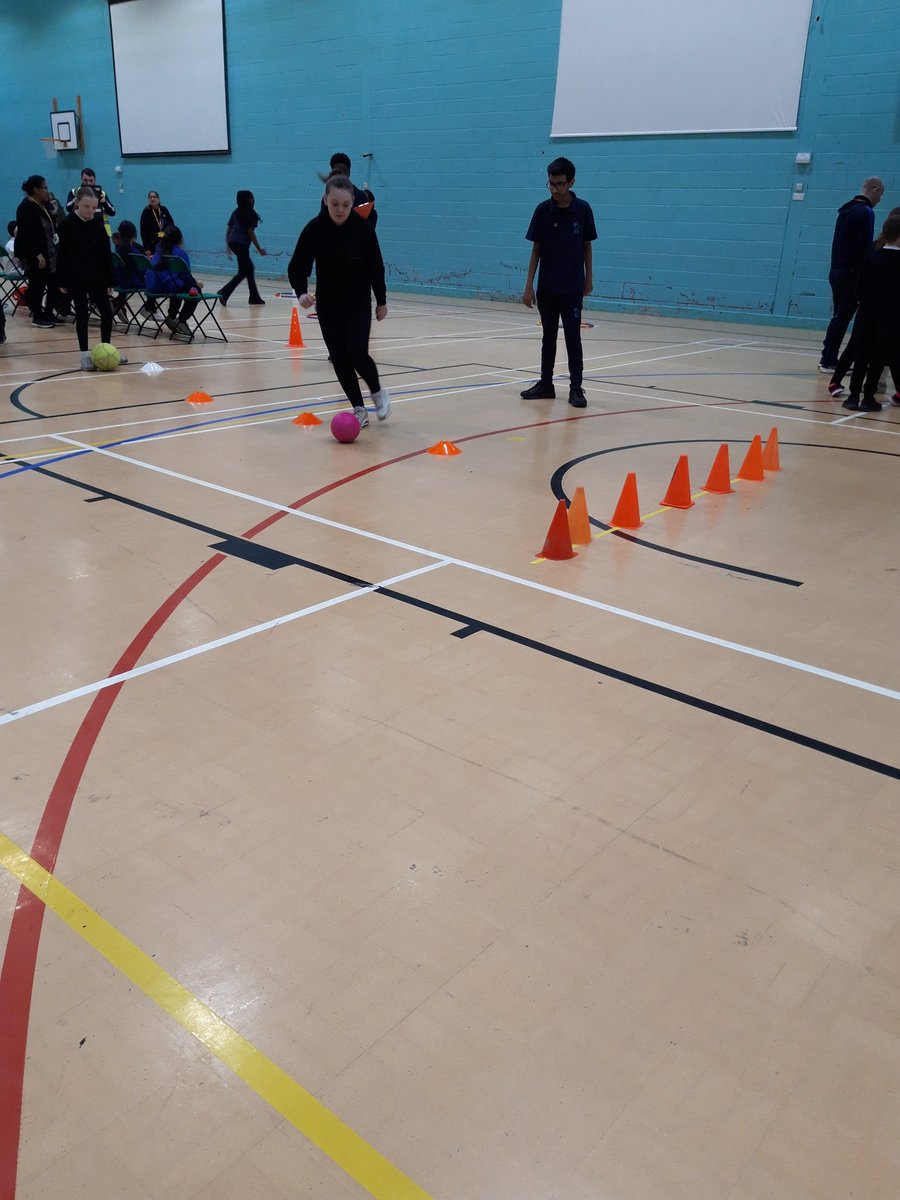 LeedsActiveSchs's tweet image. A massive thanks to Mr O'G and his wonderful team of young leaders at @bishopyoungce - they were incredible and really made the morning a success for all involved! #beproud #potential #talent #respect