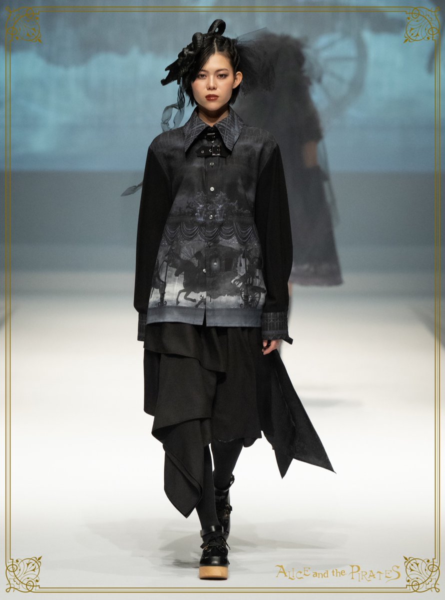 BABY,THE STARS SHINE BRIGHT ALICE and the PIRATES BRAND-NEW