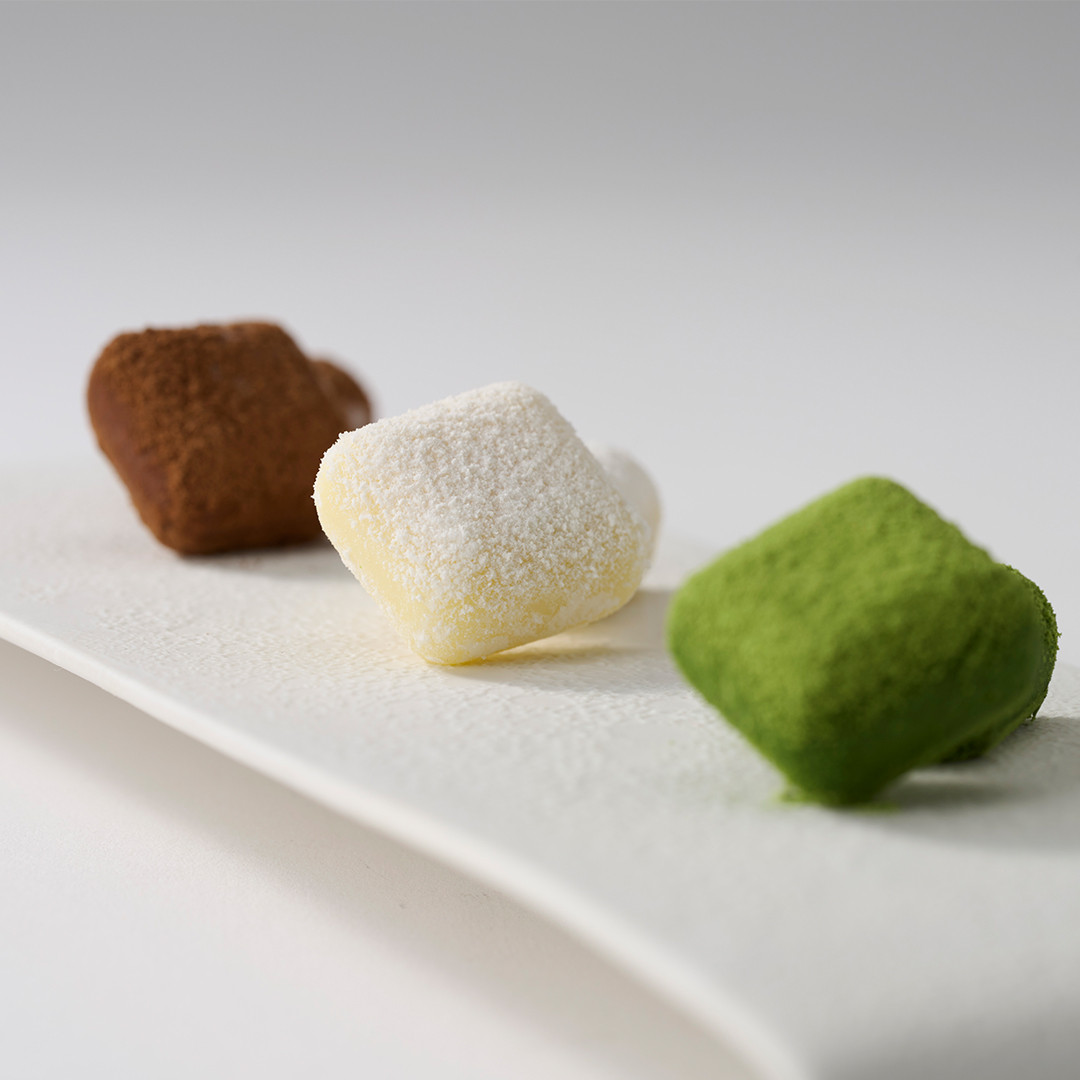 branchechocolat's tweet photo. 明日はバレンタインデーですね🎁
日頃お世話になっている大切な方に感謝を伝えるのにもぴったりの日です✨

バレンタインデーが皆さまにとって素敵な一日になりますように💗

🍫https://t.co/RbZ5a4vAVO https://t.co/S4SaW1D3Ic