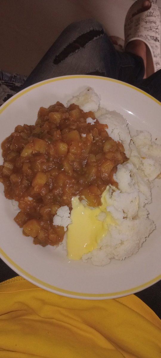 ElBiso2's tweet photo. When the going gets tough, kana gatweng sa reng sekgoa? Pap ka mazambane... https://t.co/ToXYAxkMXD