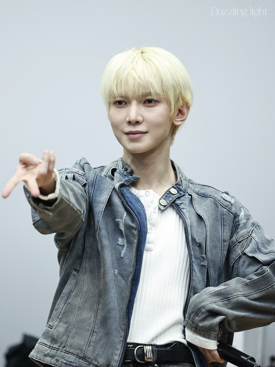 260212 hellolive fan sign
#YEOSANG  #ATEEZ #여상 #에이티즈