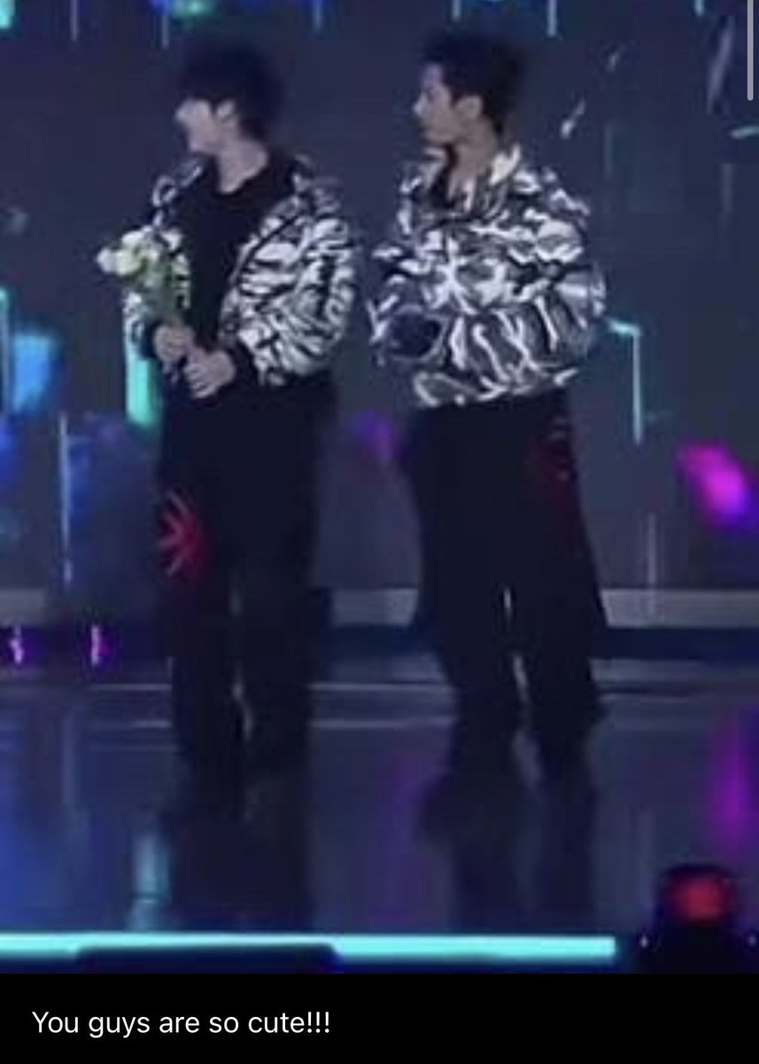 diesveneriz's tweet image. 🔀 kalian lucu deh

🐈‍⬛ gara-gara serbuk sari aku udah berkali-kali jaga jarak 
🐈‍⬛ tapi dia malah nggak peka dan tetep nempel terus
🐈‍⬛ kalo hyung disukai segininya… popularitas ini harus diapain ya, sunoo-ya… 🤦‍♂️

WKWKWKWKK ini tu lucuuu banget jadi jay kan alergi serbuk sari