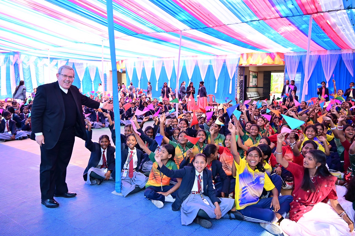 Índia – O Reitor-Mor visita a Inspetoria Salesiana de Nova Délhi

infoans.org/pt/secoes/gale…