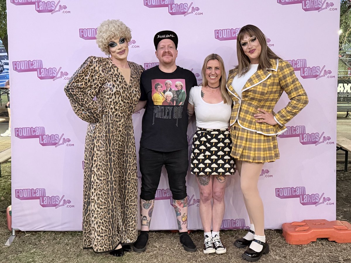 Like the hat tweet media