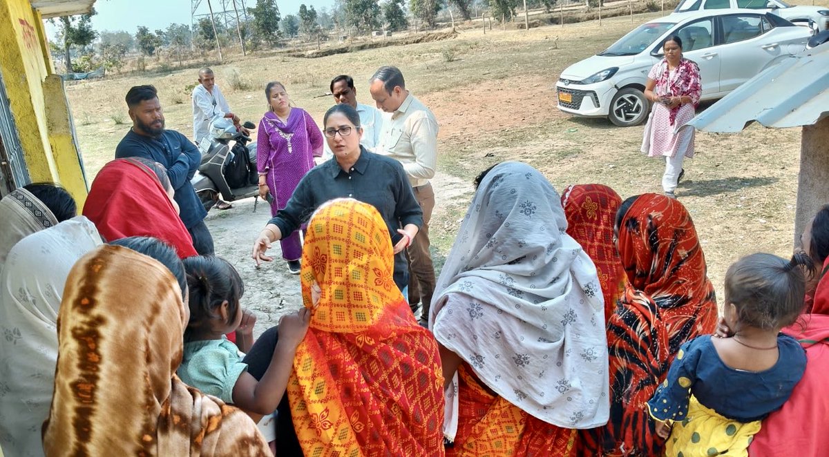 “बेहतर जीवन का आधार है स्वच्छता।”😊

#Bilaspur #Chhattisgarh 
#FridayMotivation #odfplus
#SwachhBharatMissionGramin
#JaiSwachhta #JaiHind 😇