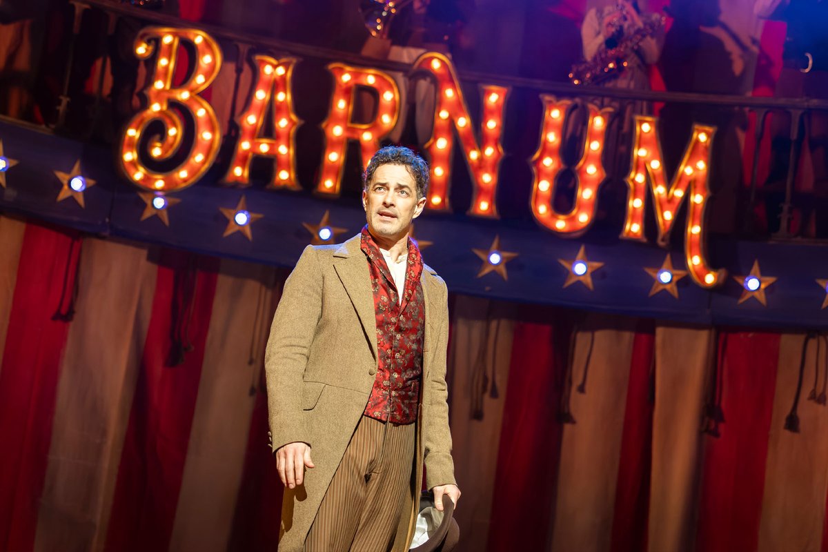 WhatsOnStage's tweet photo. Barnum with Lee Mead on tour – review https://t.co/GvC6aYdo5w https://t.co/JE8xDqwbYe