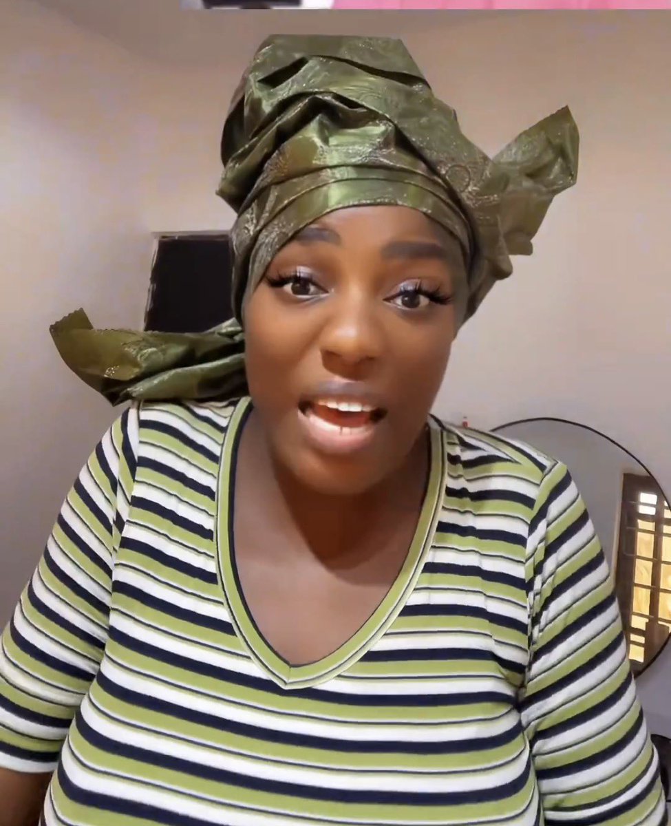 You’ll definitely know Gele doesn’t belong to ibo see as this aneemaI <a href="/VivianIfeomaOj/">Vivian Ifeoma</a> tied gele ffs 😂
Awon omo irankiran…always forcing what is not their own on themselves