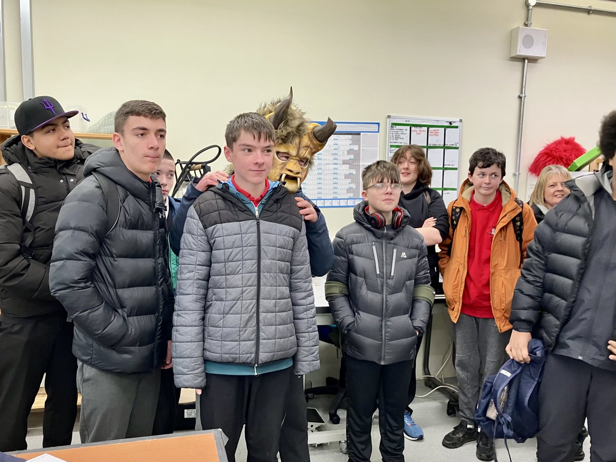 Lesley Lloyd tweet media