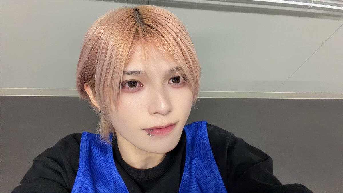 伊藤。 tweet media