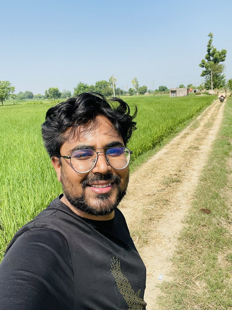 अपने यूपी के हरे भरे खेतों से बढ़िया खेत पूरे दुनिया में कहीं नहीं है 🙈🤗❤️