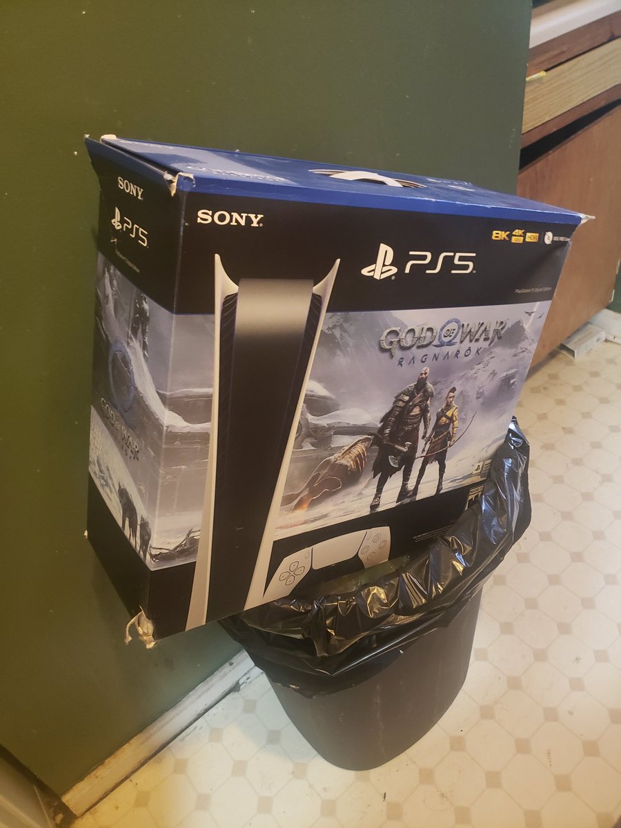 leebrightjr's tweet image. I didn't get the PlayStation 5 just to play remakes! I'm done! #StateOfPlay 

#Xbox #PlayStation #GodOfWar #Switch #PC #Steam