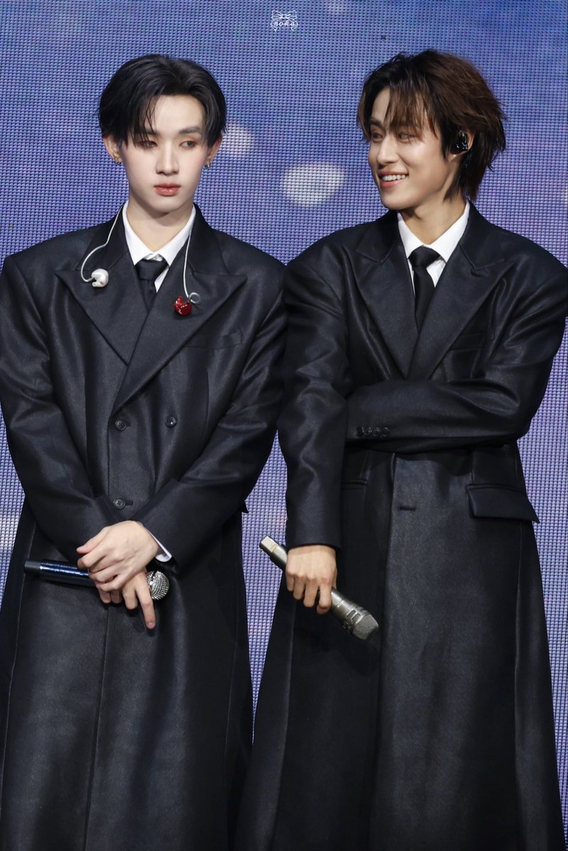 Nrsang's tweet image. ใจมันไม่ใช่ของเราอ่ะเนอะ ที่พักสายตามันก็ไปที่คนข้างๆอ่ะ

LYKN ON THE RISE
#RISERCONCERTD1
#nnutdan #hongshihoshi