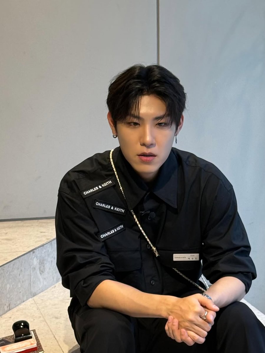 비인🫛 tweet media