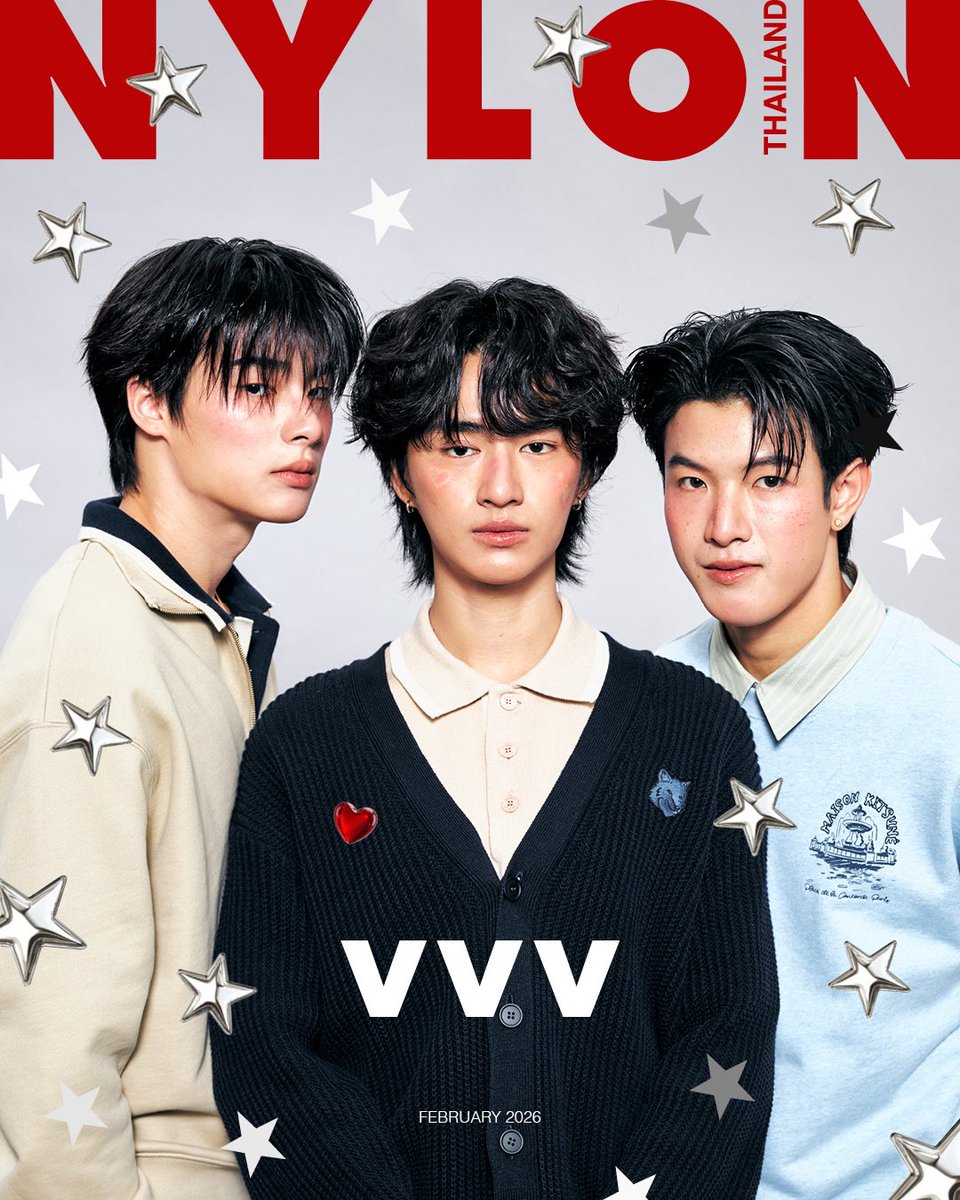 NYLONTHAILAND's tweet image. วาเลนไทน์นี้ NYLON มี Triple V เป็นของขวัญ ♡ กับความขี้เล่นแบบ x3 ของ ‘เจนัส-จูเนียร์-จีวัท’ บอยกรุ๊ปน้องใหม่วงแรกจาก WHOOP Music และ What The Duck ในแฟชั่นเซต 3 คาแรกเตอร์ 3 เสน่ห์ชวนให้ทุกคนโดนตก❣️

#Nerdy_VVV #VVV_TRIPLEV  #JANUS_VVV #JUNIOR_VVV #JEEWATH_VVV