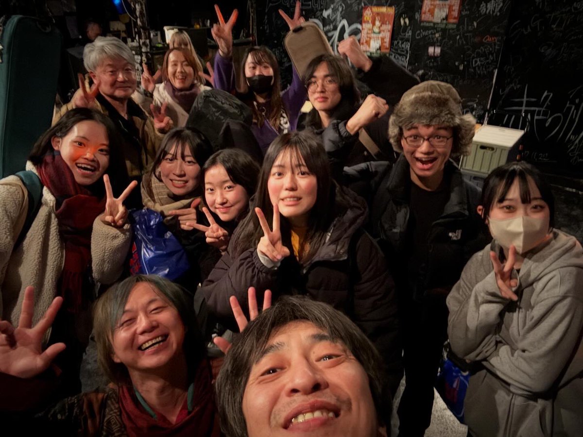 miwa_mi_'s tweet photo. 2/11(水祝)
柏Thumb Up

会場スタッフの皆様
対バンの皆様
ご来場くださった皆々様！
本当にありがとうございましたーーーーっ😆✨✨✨ https://t.co/GbleZSKyOc