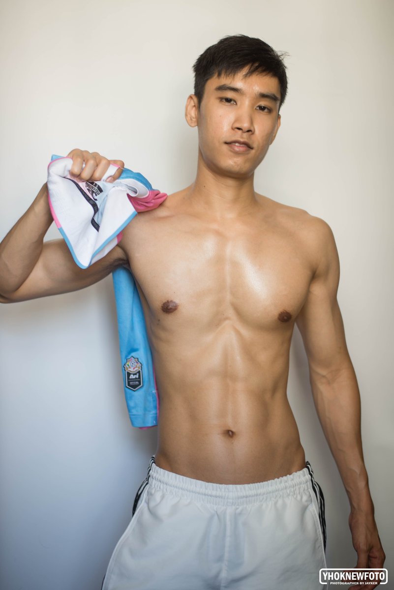 Getting ready for Valentine's Day

Photographer:
<a href="/jaykerj/">jay</a>
@yhoknewfoto (ig)