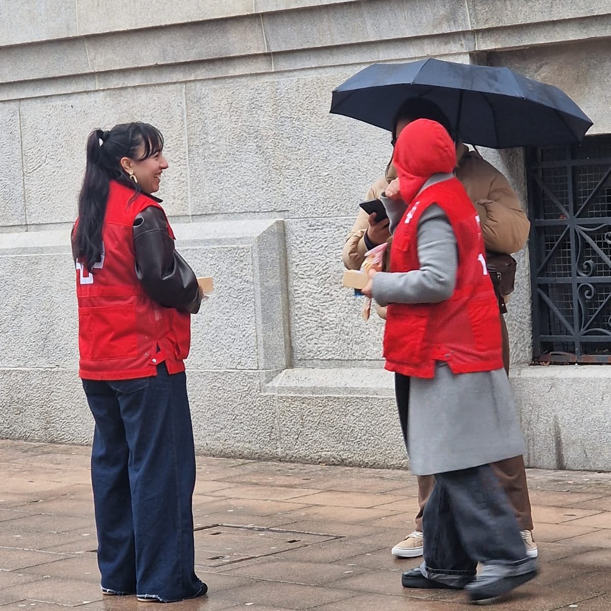 CruzRojaBizkaia's tweet photo. [Enamórate+Maitemindu]
Hoy, estamos en la calle Ercilla en Bilbao con venta de dulces elaboradas por las Escuelas de Hostelería de Bilbao, Leioa y Galdakao con motivo del día de San Valentín (14 de febrero). https://t.co/71cNYfFj3J