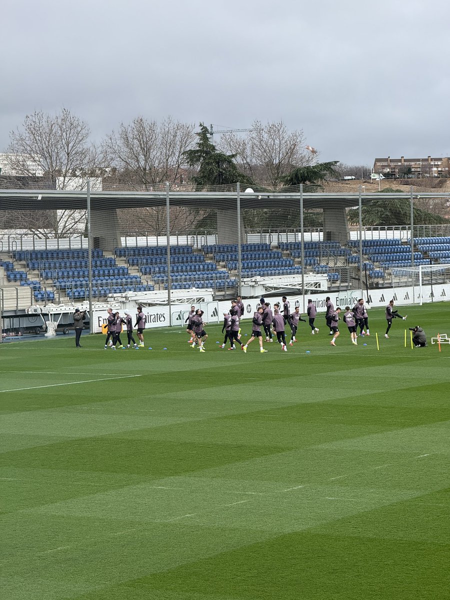 ❌ Rodrygo no entrena con el grupo. Tampoco Rüdiger ni Jude

✅ si están Mbappé y Asencio.

<a href="/ingenios_/">INGENIOS</a>