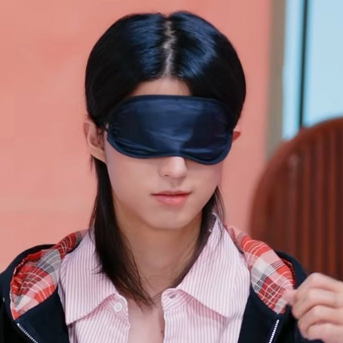 와 가르마 정갈한거봐  사극에서 본것같애