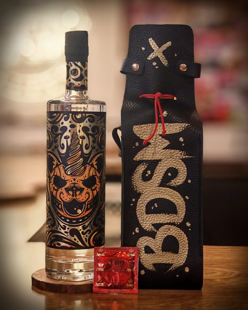 packagings's tweet photo. Bristol #DryGin’s limited edition #Valentinesday release reinterprets romantic clichés through a darker, subversive #designlanguage.
https://t.co/hPs1rc5fWj
#packagingdesign by David Blatch https://t.co/wVJwGnngzY