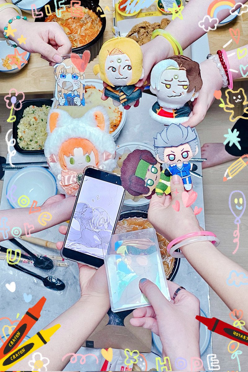 근데 이거 6인 사퍼 합숙이라고 예절 쌍풍 챙겨갔는데 나만 사이퍼즈잖아요 어캐된거야