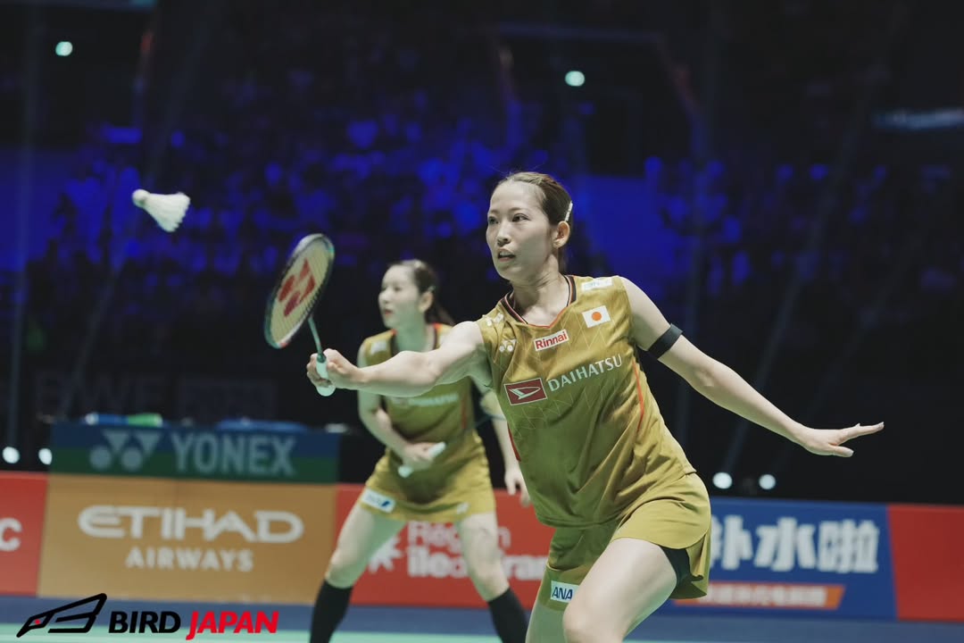 BIRD JAPAN 2026
NAMI MATSUYAMA
Mixed Doubles

Q: What racket do you use?
A: Nanoflare 700PRO

Q: What do you eat on the morning of a match?
A: Carbohydrates

Q: Your motto?
A: Not all effort leads to results. Effort leads to growth.