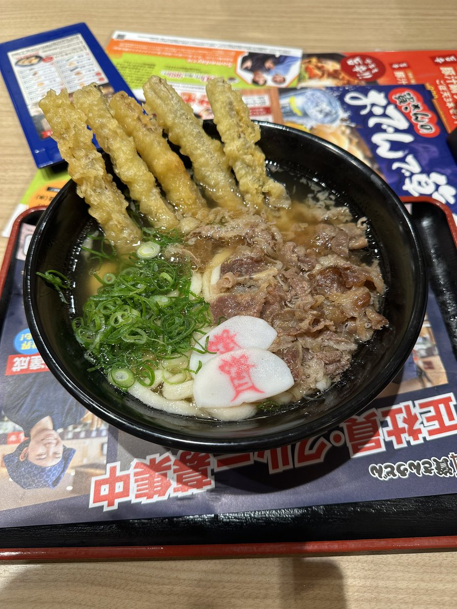 ホテル近くに資さんうどんを発見💡
関東には店舗が少ないので嬉しい
初資さんうどん☺️
美味しかった👍
天かすととろろ昆布無料が嬉しい
20260213
#資さんうどん