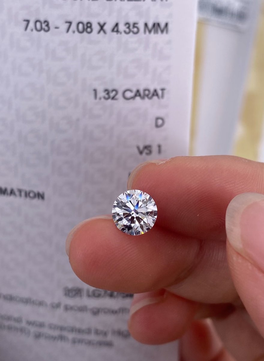 lavishlabgrown's tweet image. Minimal. Elite. Certified.
1.32 CT Round Brilliant
D Color | VS1 ClarityCalibrated to perfection. Cut to captivate.
Main character energy no introduction needed. 💎✨

#LavishDiamonds #RoundBrilliant #DColorDiamond #VS1Diamond #LabGrownLuxury #DiamondLovers