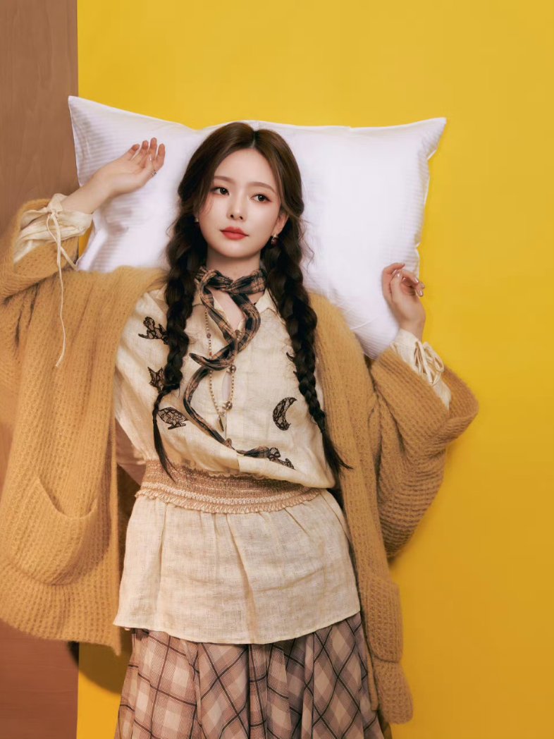 คืนนี้ต้องฝันดีแน่ๆเลยยยย อิอิ //ตามเลือกตั้งจนนอนไม่หลับ ((อฟช.ชีมีลูกเล่นถ่ายภาพใหม่แฮะ ตั้งภาพหน้าจอได้เลยอ่ะ เริ่ดๆๆๆ))